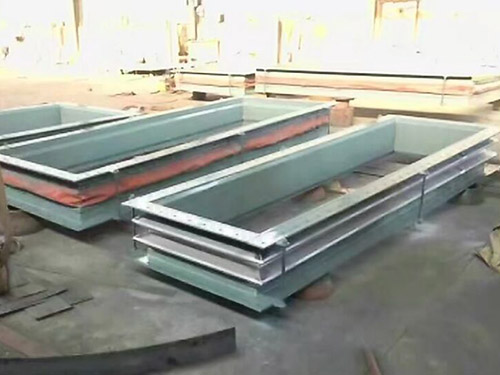 矩形波纹补偿器的组成及应用范围介绍