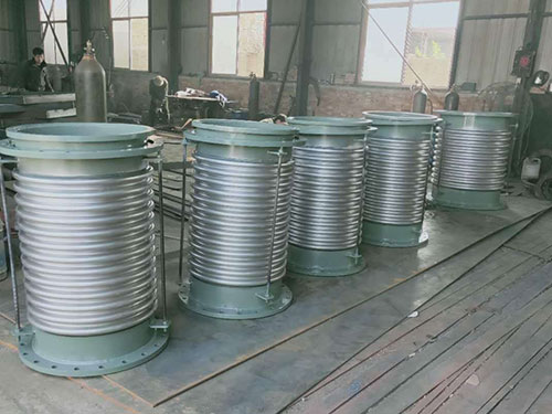 直埋式波纹补偿器