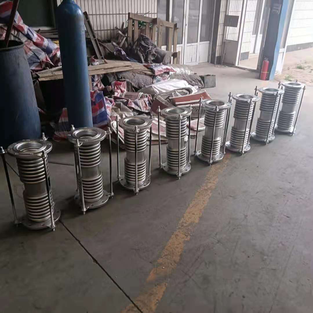 复式拉杆波纹补偿器