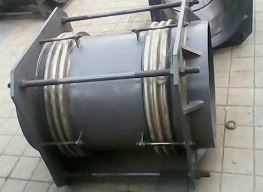 关于金属波纹补偿器具体用途与试压操作的简介